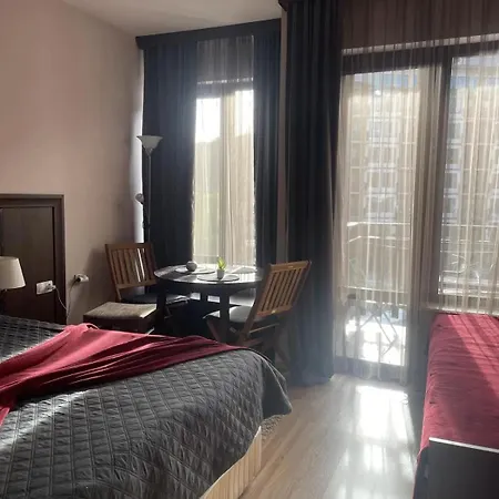 Apartamento студио натали в балнеохотел св спас *